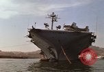 Image la réparation de dommages dus à une collision Naples Italie, 1965, de la seconde 21 séquences d'archives historiques vidéo 65675044752