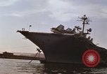 Image la réparation de dommages dus à une collision Naples Italie, 1965, de la seconde 32 séquences d'archives historiques vidéo 65675044752