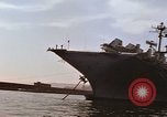 Image la réparation de dommages dus à une collision Naples Italie, 1965, de la seconde 38 séquences d'archives historiques vidéo 65675044752