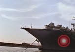Image la réparation de dommages dus à une collision Naples Italie, 1965, de la seconde 49 séquences d'archives historiques vidéo 65675044752