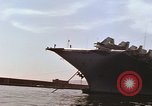 Image la réparation de dommages dus à une collision Naples Italie, 1965, de la seconde 52 séquences d'archives historiques vidéo 65675044752