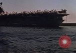 Image la réparation de dommages dus à une collision Naples Italie, 1965, de la seconde 58 séquences d'archives historiques vidéo 65675044752