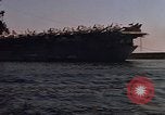 Image la réparation de dommages dus à une collision Naples Italie, 1965, de la seconde 60 séquences d'archives historiques vidéo 65675044752
