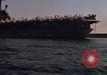 Image la réparation de dommages dus à une collision Naples Italie, 1965, de la seconde 61 séquences d'archives historiques vidéo 65675044752
