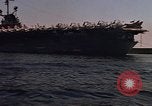 Image la réparation de dommages dus à une collision Naples Italie, 1965, de la seconde 62 séquences d'archives historiques vidéo 65675044752