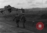 Standbild 99 Infanterie Division Wetzlar Deutschland, 1945, aus Sekunde 6 historischem Filmmaterial Videoclip 65675044755
