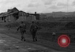 Standbild 99 Infanterie Division Wetzlar Deutschland, 1945, aus Sekunde 7 historischem Filmmaterial Videoclip 65675044755