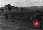 Standbild 99 Infanterie Division Wetzlar Deutschland, 1945, aus Sekunde 10 historischem Filmmaterial Videoclip 65675044755
