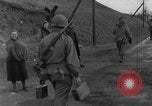 Standbild 99 Infanterie Division Wetzlar Deutschland, 1945, aus Sekunde 18 historischem Filmmaterial Videoclip 65675044755