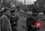 Standbild 99 Infanterie Division Wetzlar Deutschland, 1945, aus Sekunde 30 historischem Filmmaterial Videoclip 65675044755