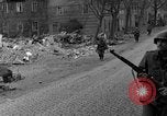 Standbild 99 Infanterie Division Wetzlar Deutschland, 1945, aus Sekunde 40 historischem Filmmaterial Videoclip 65675044755