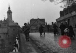 Standbild 99 Infanterie Division Wetzlar Deutschland, 1945, aus Sekunde 55 historischem Filmmaterial Videoclip 65675044755