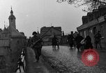 Standbild 99 Infanterie Division Wetzlar Deutschland, 1945, aus Sekunde 57 historischem Filmmaterial Videoclip 65675044755