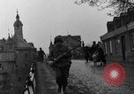 Standbild 99 Infanterie Division Wetzlar Deutschland, 1945, aus Sekunde 60 historischem Filmmaterial Videoclip 65675044755