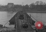 Standbild 90 Division Mülheim Deutschland, 1945, aus Sekunde 8 historischem Filmmaterial Videoclip 65675044756