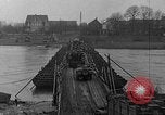 Standbild 90 Division Mülheim Deutschland, 1945, aus Sekunde 15 historischem Filmmaterial Videoclip 65675044756
