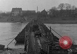 Standbild 90 Division Mülheim Deutschland, 1945, aus Sekunde 19 historischem Filmmaterial Videoclip 65675044756