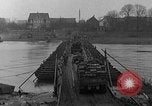 Standbild 90 Division Mülheim Deutschland, 1945, aus Sekunde 28 historischem Filmmaterial Videoclip 65675044756