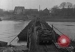 Standbild 90 Division Mülheim Deutschland, 1945, aus Sekunde 29 historischem Filmmaterial Videoclip 65675044756