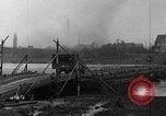 Standbild 90 Division Mülheim Deutschland, 1945, aus Sekunde 36 historischem Filmmaterial Videoclip 65675044756