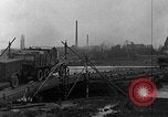 Standbild 90 Division Mülheim Deutschland, 1945, aus Sekunde 49 historischem Filmmaterial Videoclip 65675044756