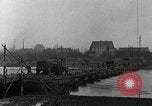 Standbild 90 Division Mülheim Deutschland, 1945, aus Sekunde 58 historischem Filmmaterial Videoclip 65675044756
