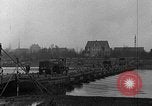 Standbild 90 Division Mülheim Deutschland, 1945, aus Sekunde 59 historischem Filmmaterial Videoclip 65675044756