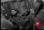 Image des prisonniers de guerre alliés Wetzlar Allemagne, 1945, de la seconde 4 séquences d'archives historiques vidéo 65675044757