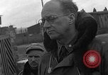 Image des prisonniers de guerre alliés Wetzlar Allemagne, 1945, de la seconde 17 séquences d'archives historiques vidéo 65675044757