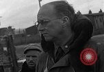Image des prisonniers de guerre alliés Wetzlar Allemagne, 1945, de la seconde 20 séquences d'archives historiques vidéo 65675044757