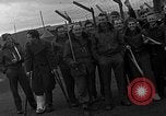 Image des prisonniers de guerre alliés Wetzlar Allemagne, 1945, de la seconde 58 séquences d'archives historiques vidéo 65675044757