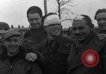Immagine di Allied i prigionieri di guerra Wetzlar Germania, 1945, secondo 36 filmato di repertorio 65675044758