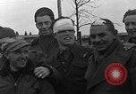 Immagine di Allied i prigionieri di guerra Wetzlar Germania, 1945, secondo 39 filmato di repertorio 65675044758