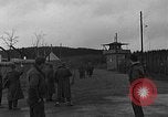 Immagine di Allied i prigionieri di guerra Wetzlar Germania, 1945, secondo 41 filmato di repertorio 65675044758