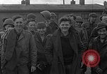 Immagine di Allied i prigionieri di guerra Wetzlar Germania, 1945, secondo 24 filmato di repertorio 65675044759