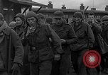 Immagine di Allied i prigionieri di guerra Wetzlar Germania, 1945, secondo 33 filmato di repertorio 65675044759