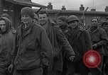 Immagine di Allied i prigionieri di guerra Wetzlar Germania, 1945, secondo 36 filmato di repertorio 65675044759