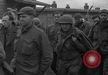 Immagine di Allied i prigionieri di guerra Wetzlar Germania, 1945, secondo 42 filmato di repertorio 65675044759