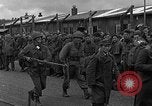 Immagine di Allied i prigionieri di guerra Wetzlar Germania, 1945, secondo 56 filmato di repertorio 65675044759