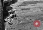 Immagine di I paracadutisti francesi Indocina, 1950, secondo 33 filmato di repertorio 65675044772