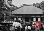 Immagine di Stati Uniti Admiral Robert Briscoe Kurihama Giappone, 1953, secondo 54 filmato di repertorio 65675044774