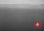 Standbild Hopoi Invasion Hopoi New Guinea, 1943, aus Sekunde 16 historischem Filmmaterial Videoclip 65675044784