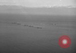 Standbild Hopoi Invasion Hopoi New Guinea, 1943, aus Sekunde 48 historischem Filmmaterial Videoclip 65675044784