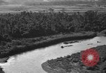 Standbild Douglas C-47 Skytrain Nadzab New Guinea, 1943, aus Sekunde 25 historischem Filmmaterial Videoclip 65675044787