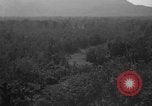 Standbild Douglas C-47 Skytrain Nadzab New Guinea, 1943, aus Sekunde 33 historischem Filmmaterial Videoclip 65675044787