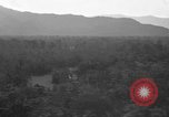 Standbild Douglas C-47 Skytrain Nadzab New Guinea, 1943, aus Sekunde 34 historischem Filmmaterial Videoclip 65675044787