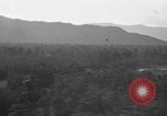 Standbild Douglas C-47 Skytrain Nadzab New Guinea, 1943, aus Sekunde 35 historischem Filmmaterial Videoclip 65675044787