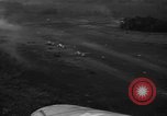Standbild Douglas C-47 Skytrain Nadzab New Guinea, 1943, aus Sekunde 46 historischem Filmmaterial Videoclip 65675044787