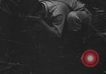 Standbild britischer Soldat Nadzab New Guinea, 1943, aus Sekunde 11 historischem Filmmaterial Videoclip 65675044789