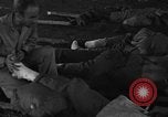 Immagine di Nadzab feriti Marilanin Nuova Guinea, 1943, secondo 31 filmato di repertorio 65675044792